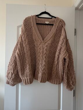 POL Chunky Cable V-Neck Sweater in Dusty Rose Tan
